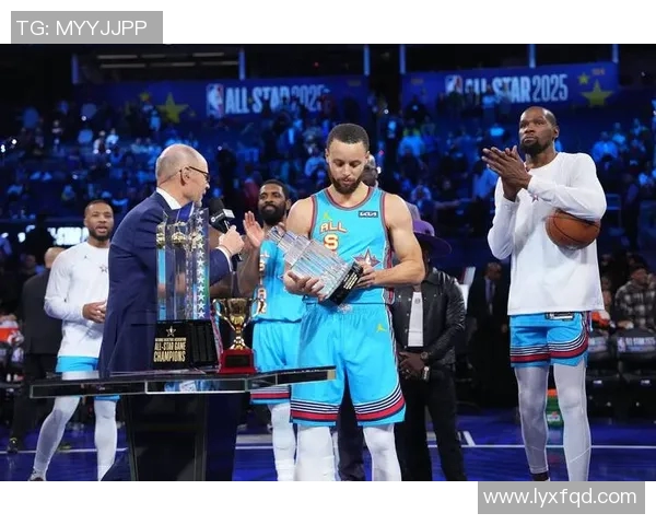 詹姆斯全明星篮球广告盛典展现运动魅力与品牌力量的完美结合